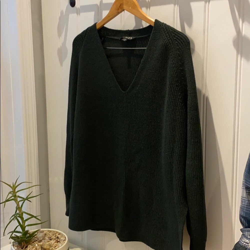 Athleta small women’s dark green sweater